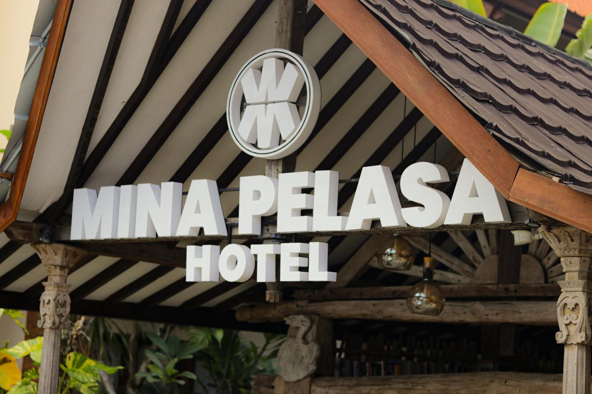 Mina Pelasa Hotel Legian Esterno foto