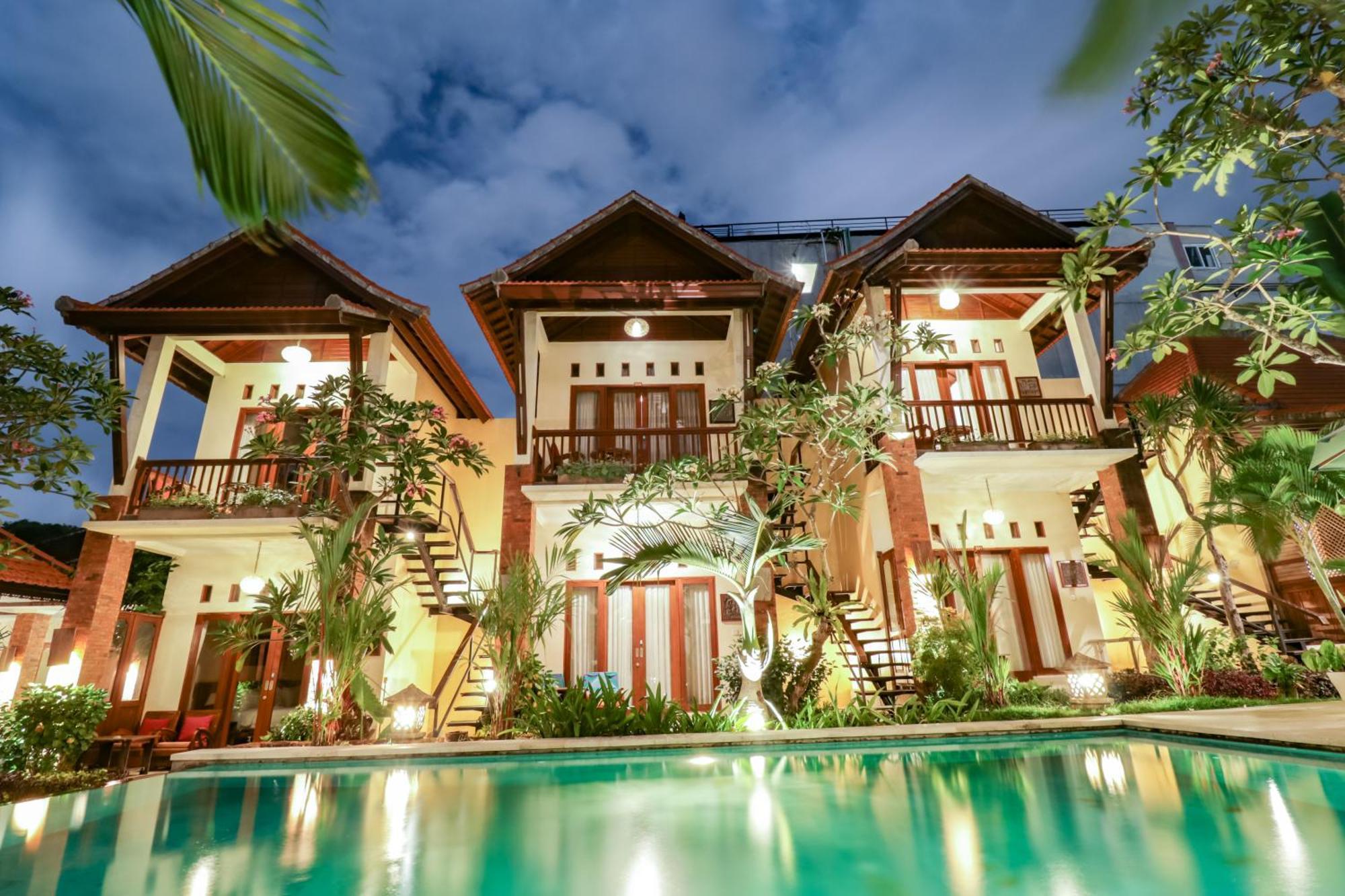Mina Pelasa Hotel Legian Esterno foto
