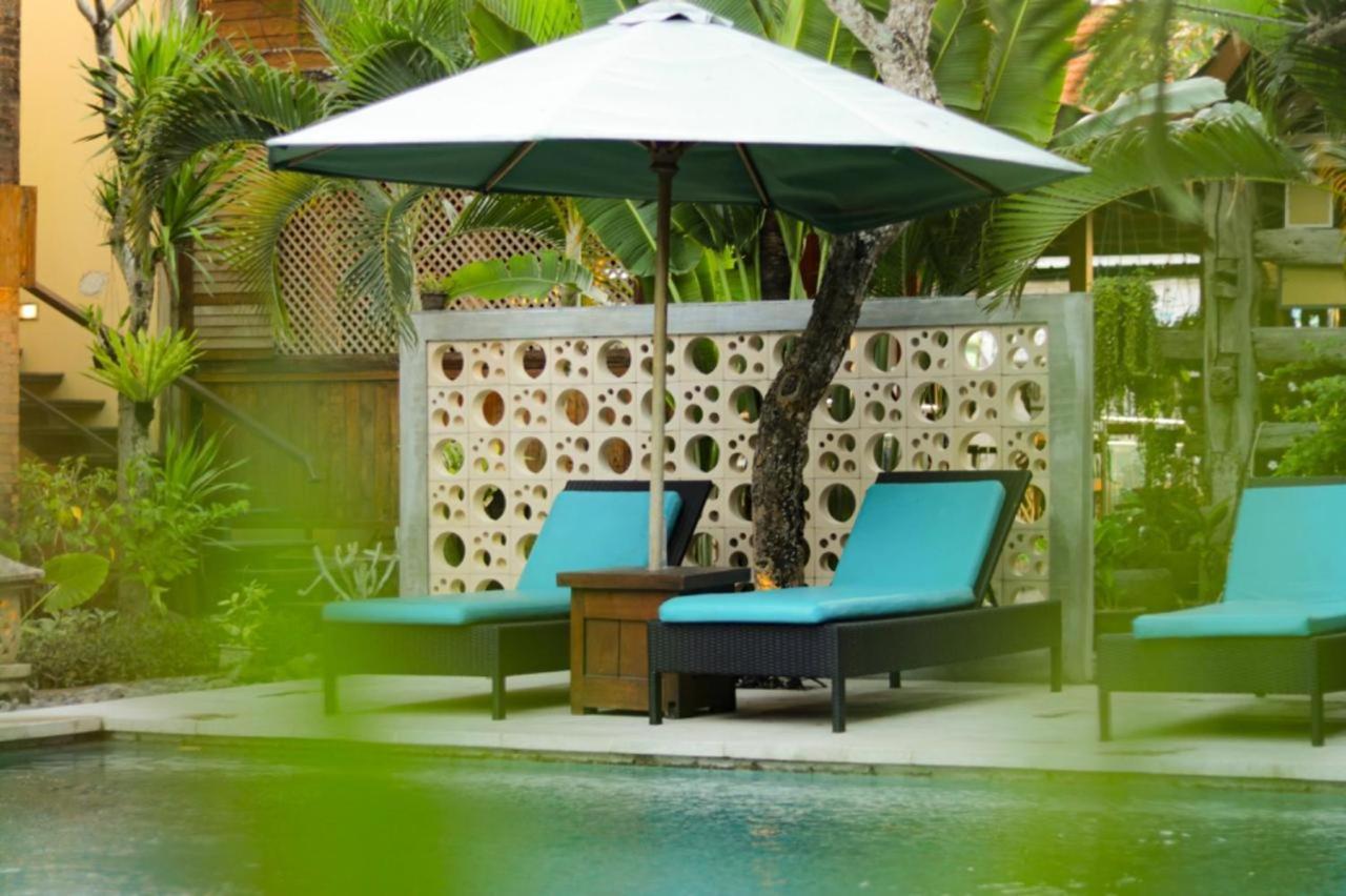 Mina Pelasa Hotel Legian Esterno foto