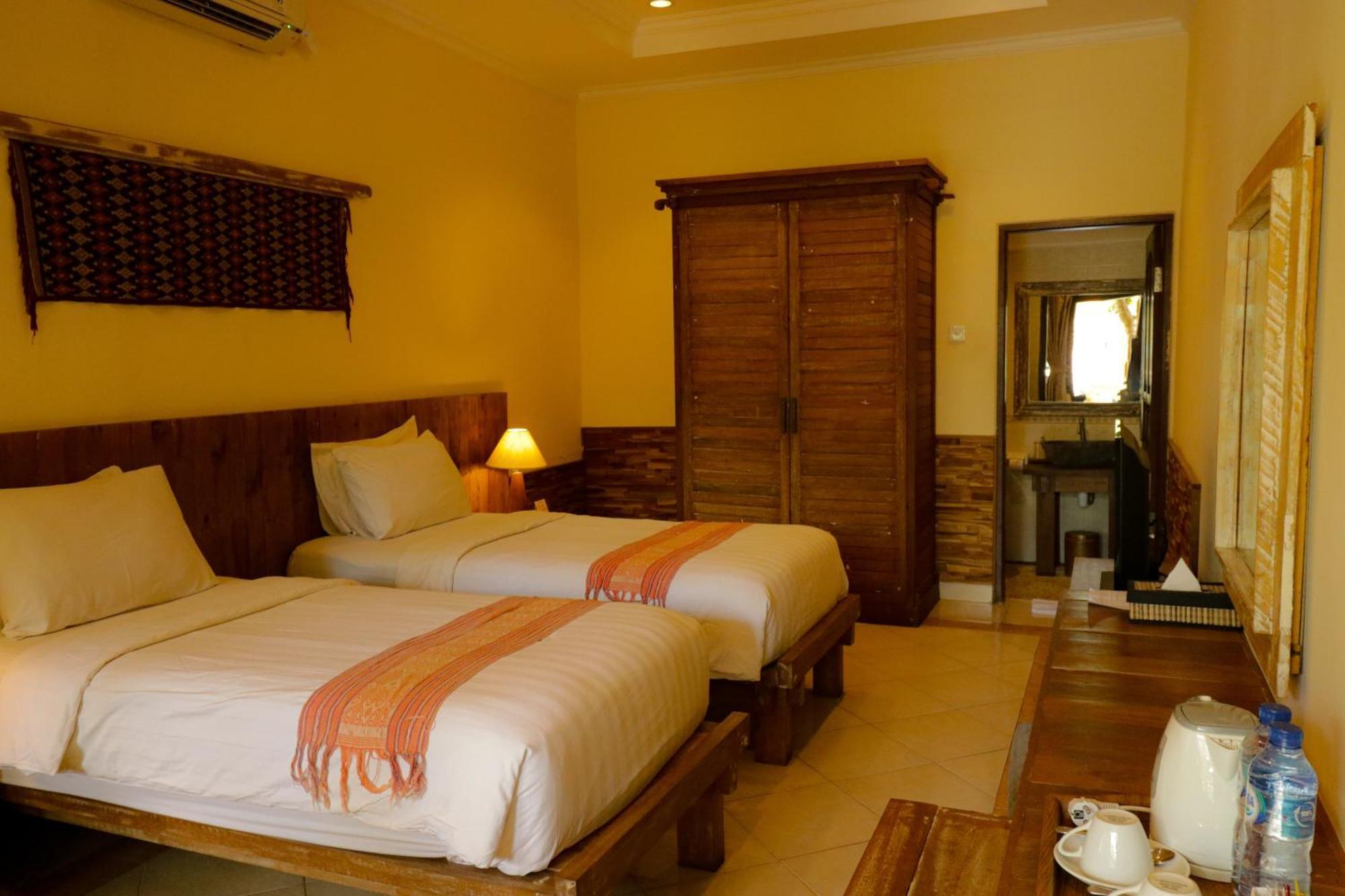 Mina Pelasa Hotel Legian Esterno foto