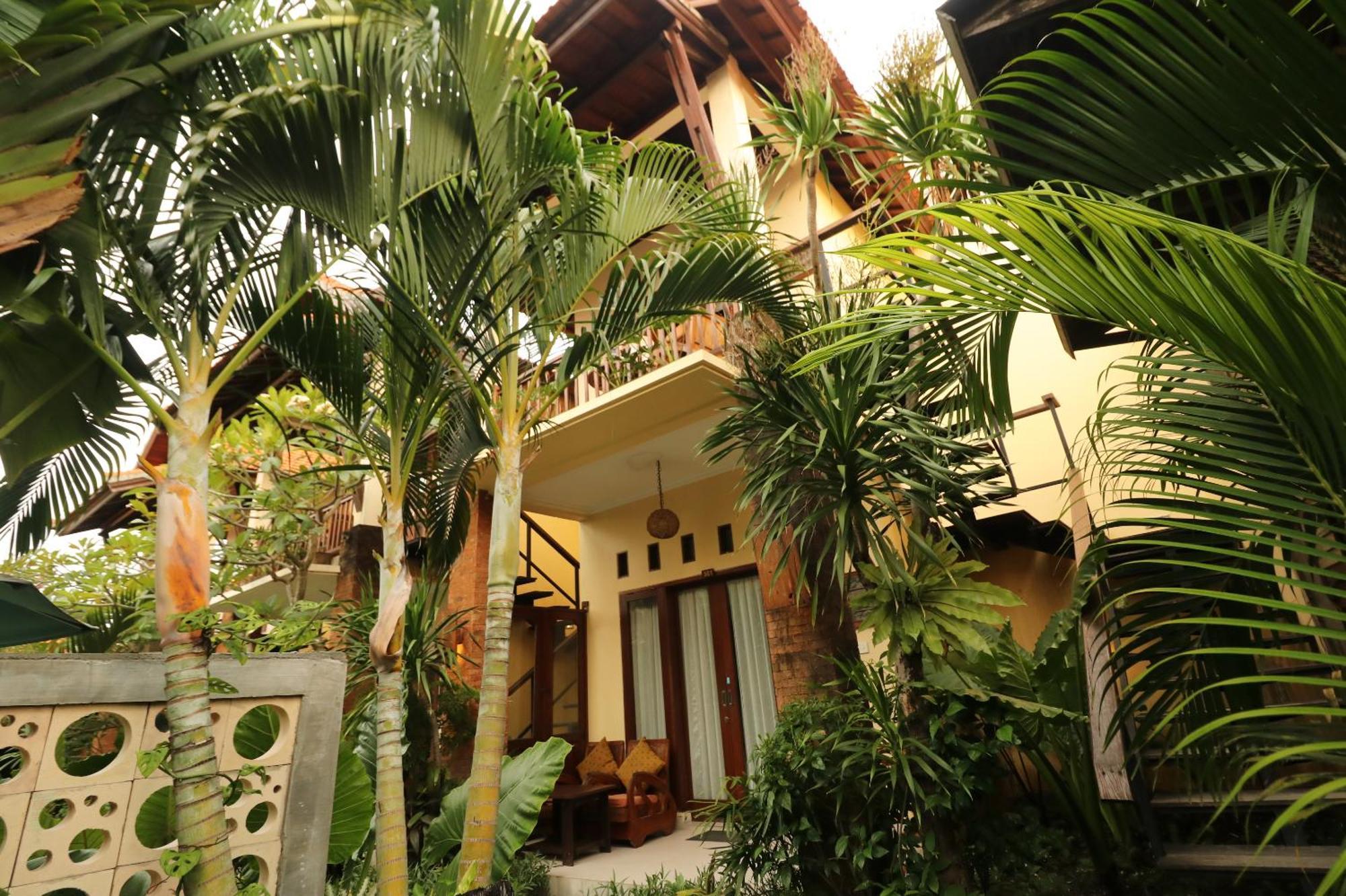 Mina Pelasa Hotel Legian Esterno foto